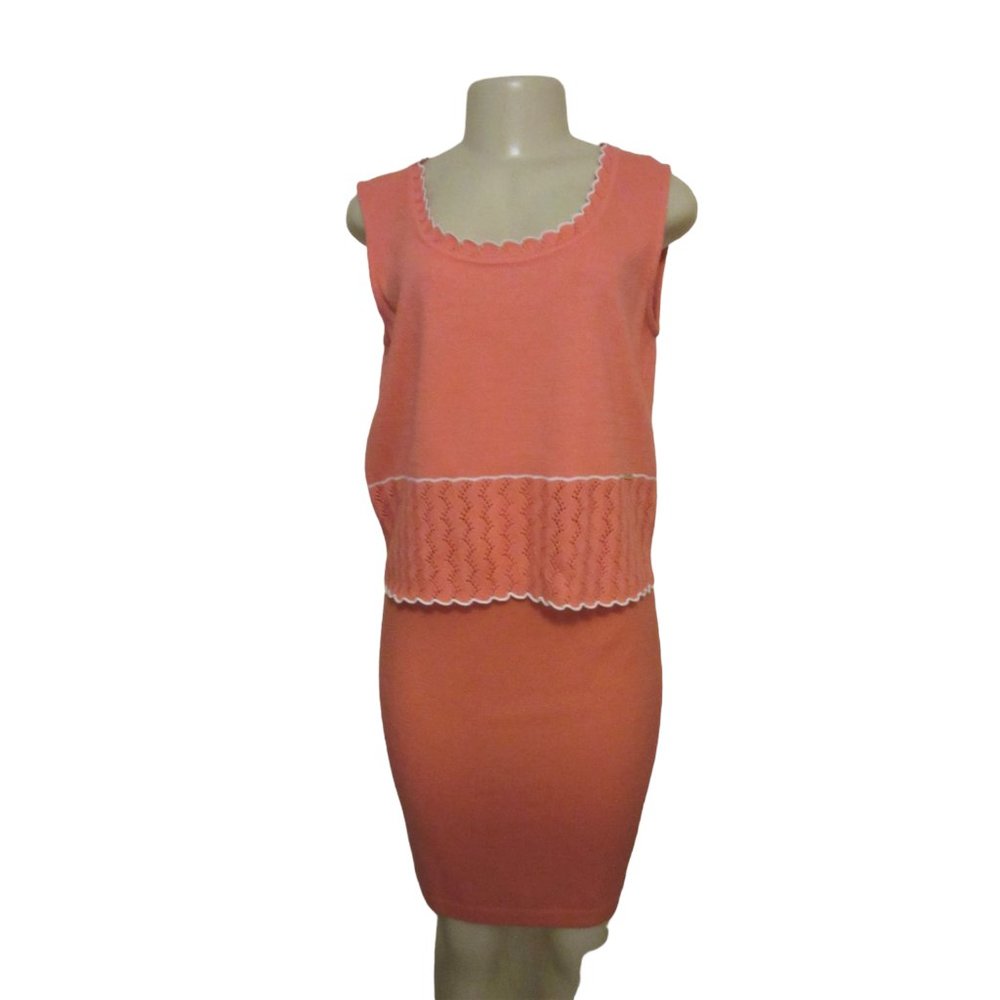 New W Tags, St John Sport Knit Coral Skirt And Matching Top In Sz 4 Or Small